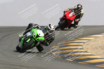 media/Mar-28-2022-Superbike Trackdays (Mon) [[b8603d0f67]]/Open Track Time/Turn 12/